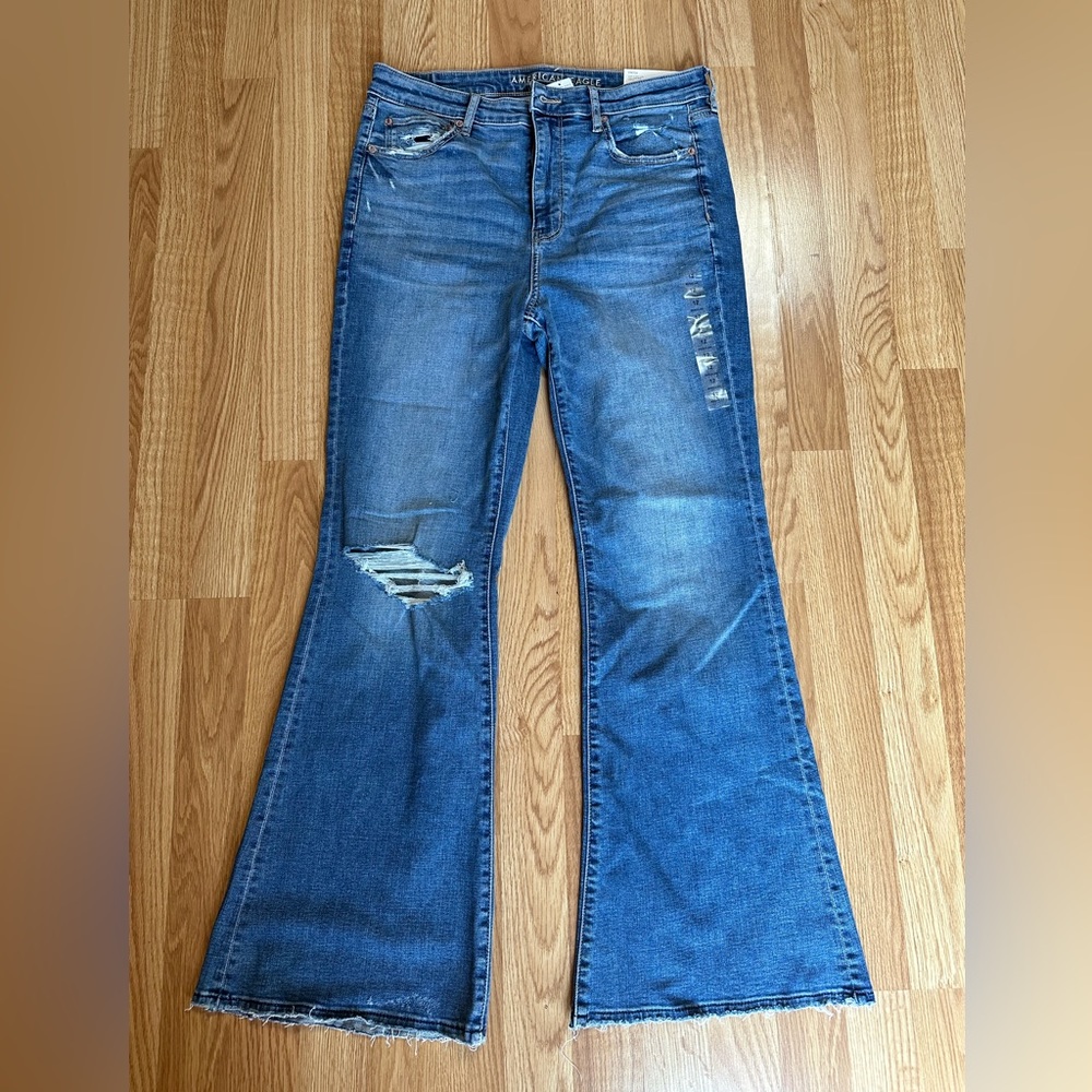 American Eagle Super Flare hi-rise jeans size 12